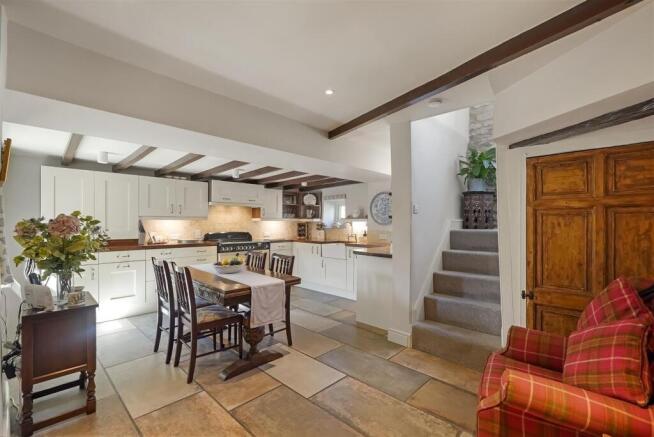 3 bed Not Specified for sale Image 5