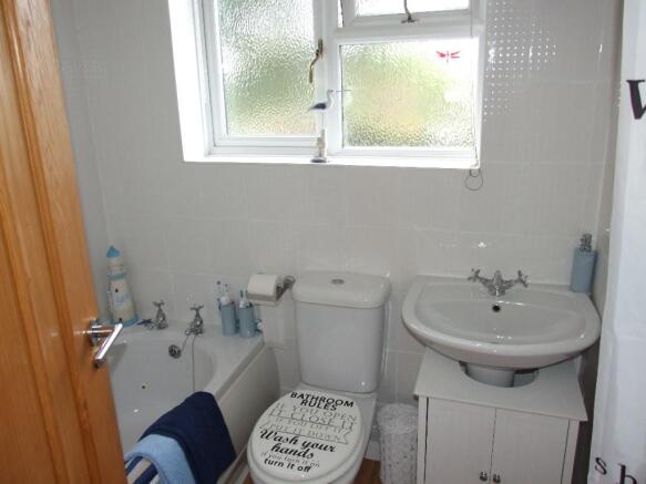 Bath/Shower Room