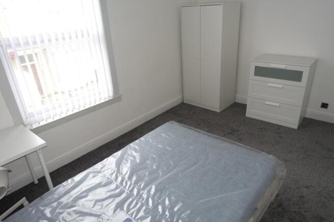 4 bed Terraced to rent Image 9