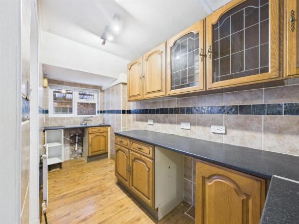 3 bed Semi-Detached for sale Image 5