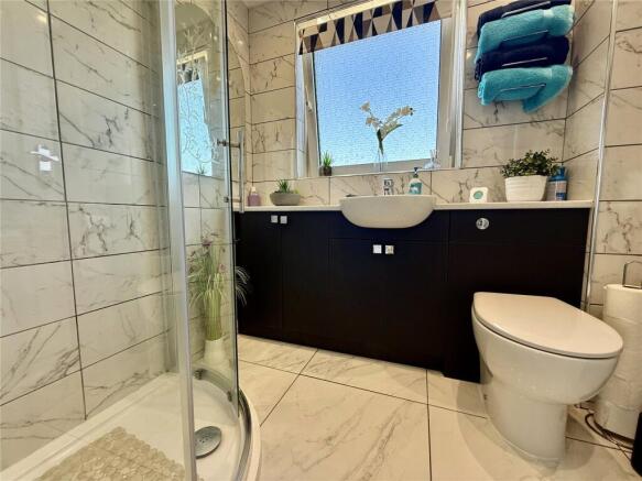 3 bed Detached for sale Image 11