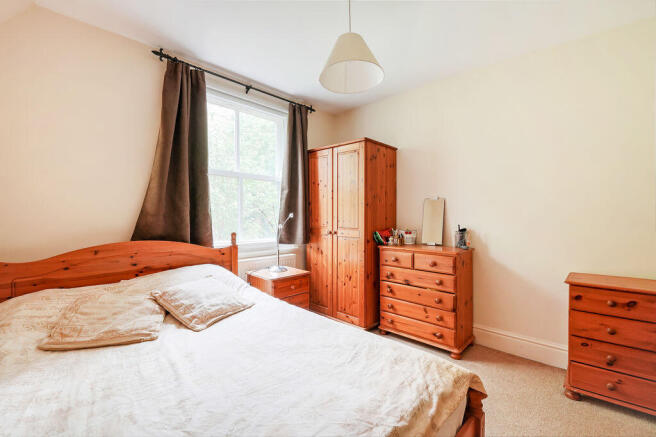 1 bed Apartment to rent Image 8