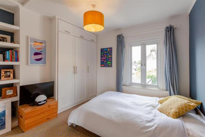 8425810-interior12.jpg