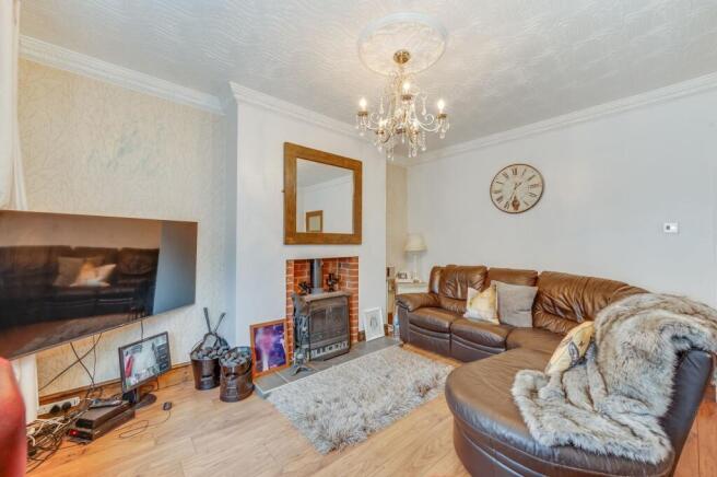 KITCHEN, LOUNGE AND DINING ROOM