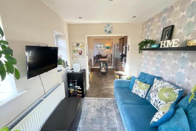 3 bed Semi-Detached for sale Image 9