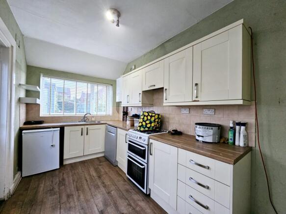 3 bed Semi-Detached for sale Image 5