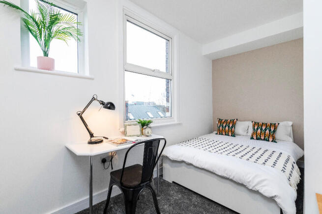 6 bed Terraced to rent Image 6