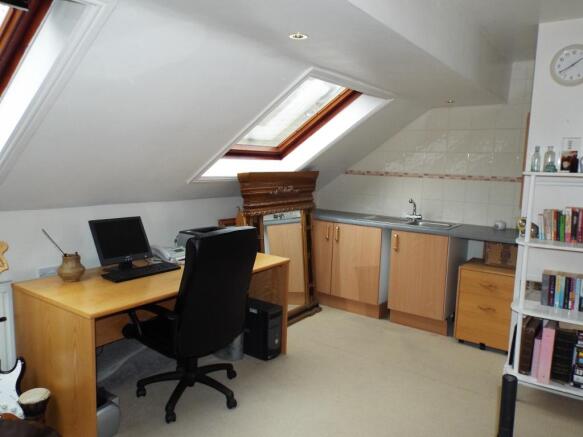 Bedroom five/annex