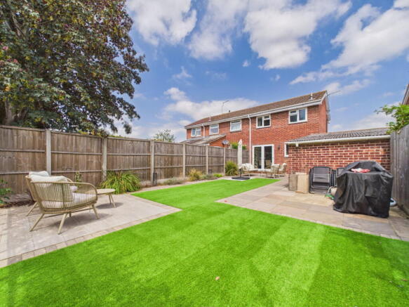 Hungerford Drive, Maidenhead, SL6 photo 4
