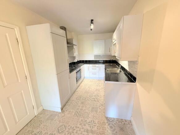 4 bed Town House for sale Image 11