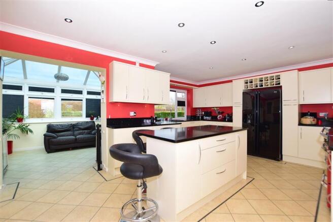 Kitchen/Breakfast Area