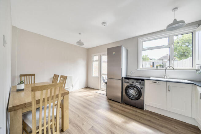 1311990-14-685e79...