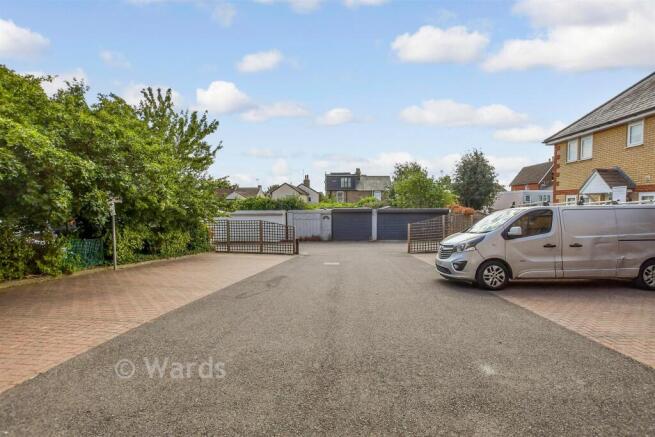 Driveway/Parking