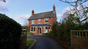 1 Crossway House, Kings Lane, Great Missenden HP16 0QZ