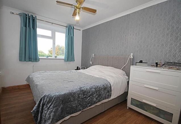 bed1.JPG