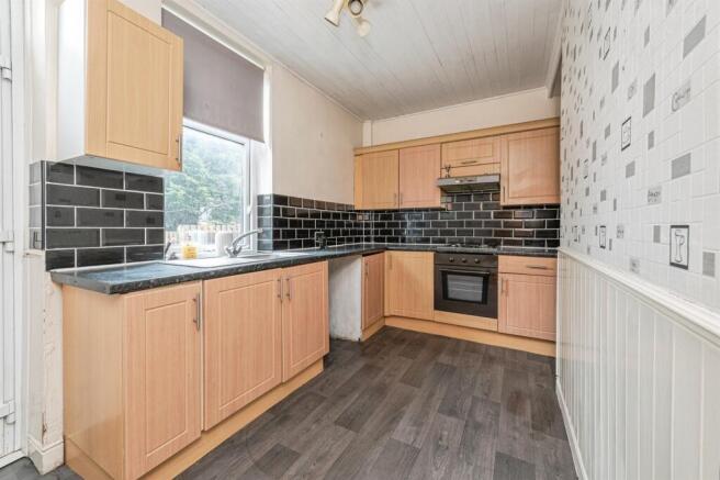 2 bed Terraced for sale Image 6