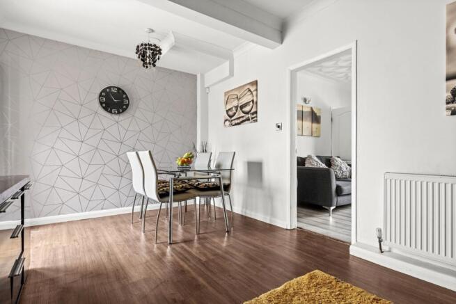 3 bed Semi-Detached for sale Image 7
