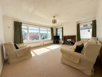 Bannings Vale, Saltdean, BN2 8DF