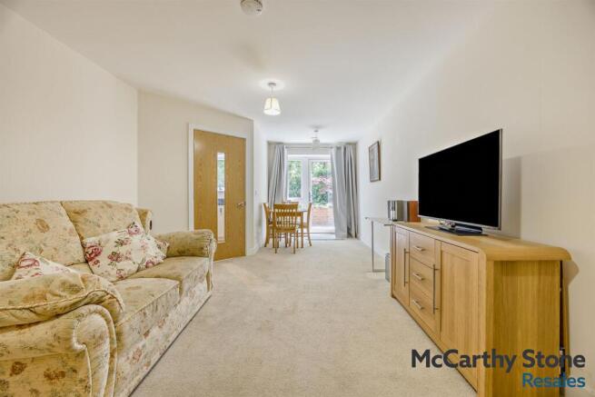 8691155-interior03-800.jpg