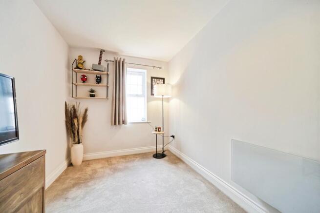 2 bed Apartment for sale Image 10