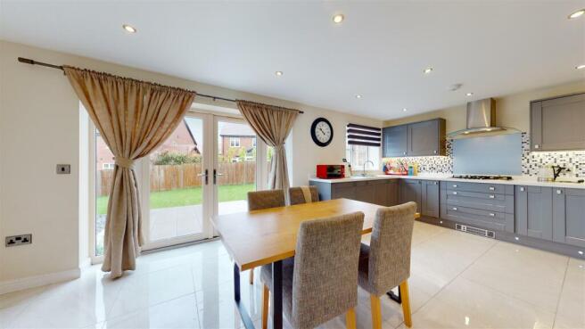 KITCHEN/DINER
