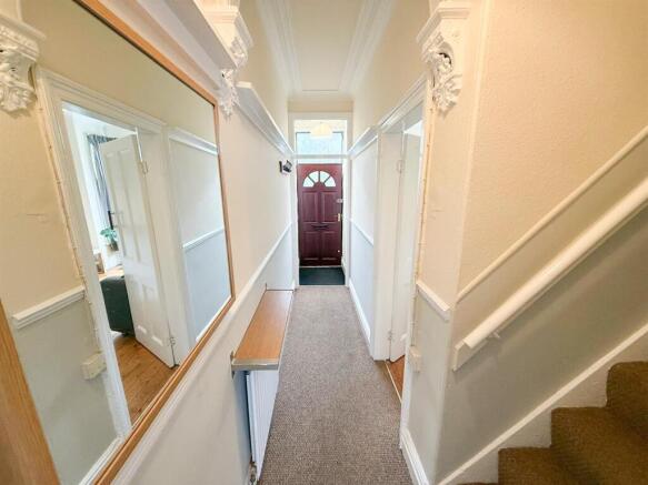 4 bed Terraced for sale Image 6