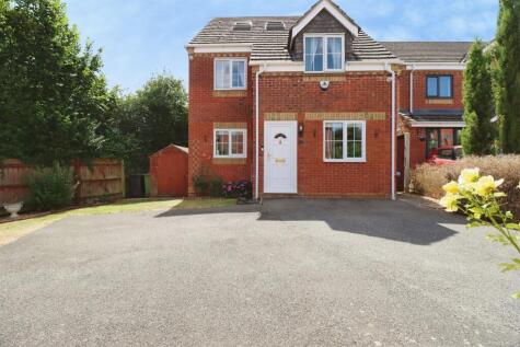 Leighton Close, Wellingborough