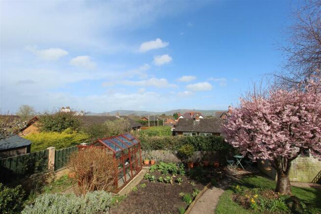 View Cae Glas 3.jpg