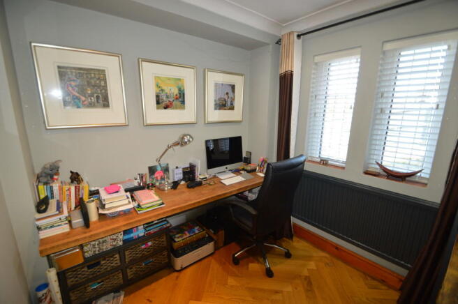 Photo 4