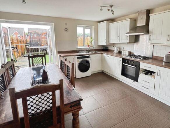 Academy Way, Lostock photo 4
