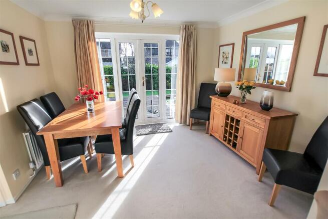 Dining Room.jpg