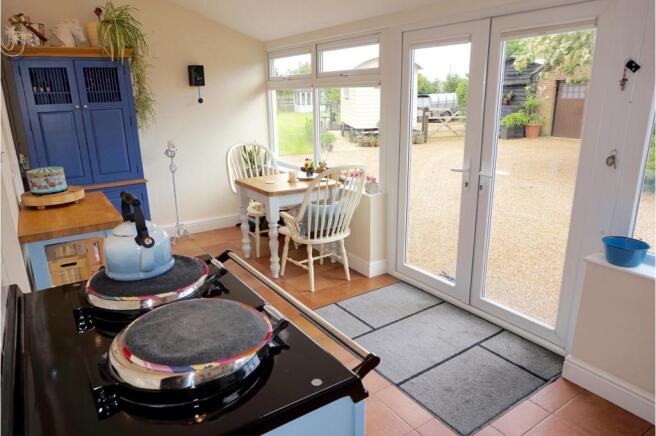 Kitchen / Breakfast