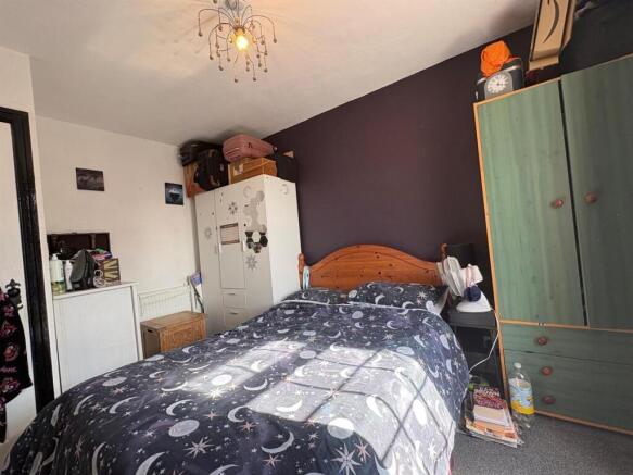 3 bed Terraced for sale Image 8