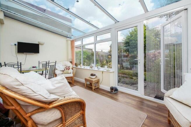 3 bed Semi-Detached for sale Image 10
