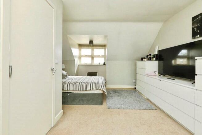 3 bed Semi-Detached for sale Image 12
