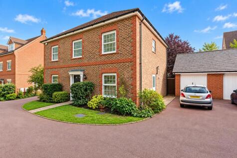 Cawett Drive, Fleet