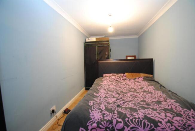 BEDROOM FOUR/ RECEPT