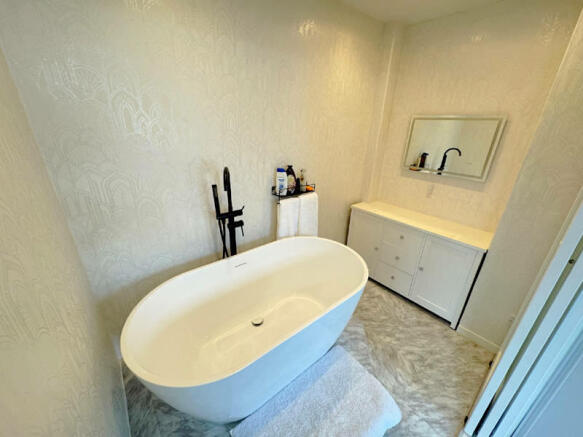 Bath/Dressing Room