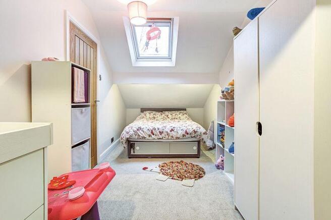 BEDROOM 2