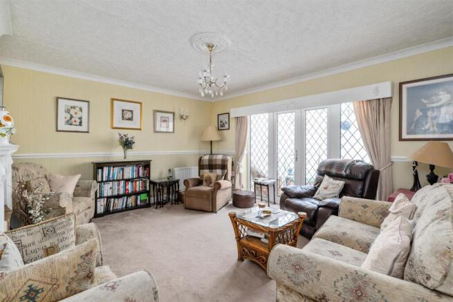 92 Melton Avenue_5.jpg