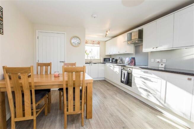 Dining kitchen