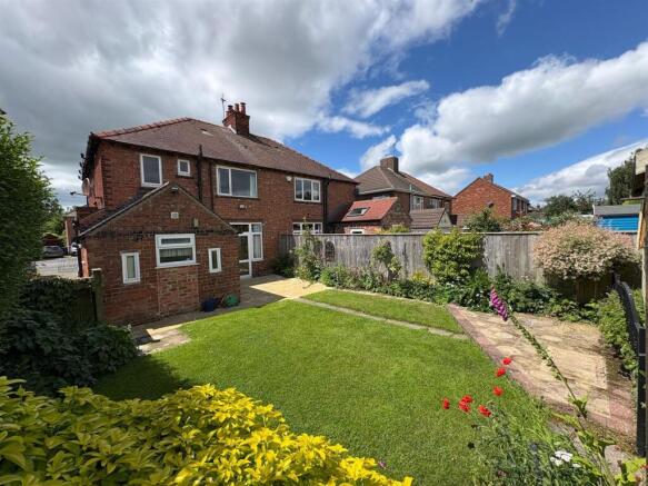 3 bed House for sale Image 9