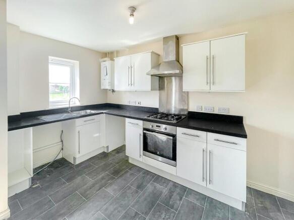 2 bed Apartment for sale Image 7