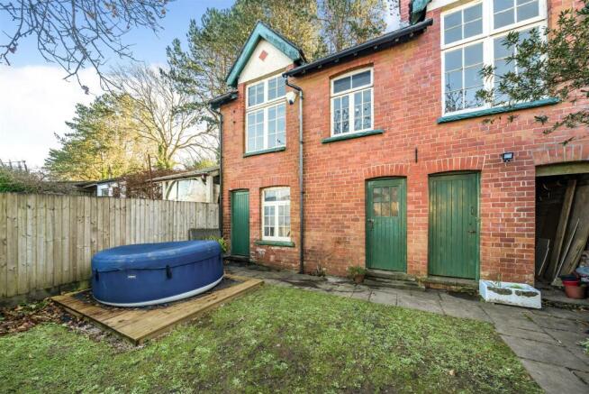 COACH HOUSE.jpg