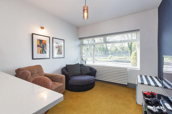 4 bed Semi-Detached for sale Image 11