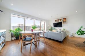 Flat 101, Golding Lodge, Wellington Street, Woolwich SE18 6ZS