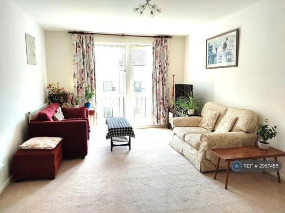 7.9 m x 3.5 m Lounge Sofas And Juliette Balcony