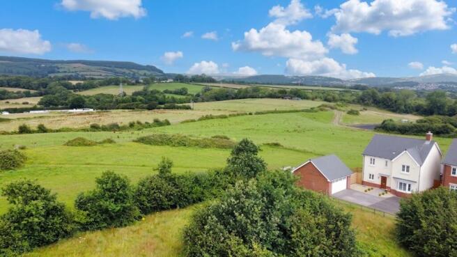 88 Bryn Celyn, Llanharry, CF72 9ZE photo 4