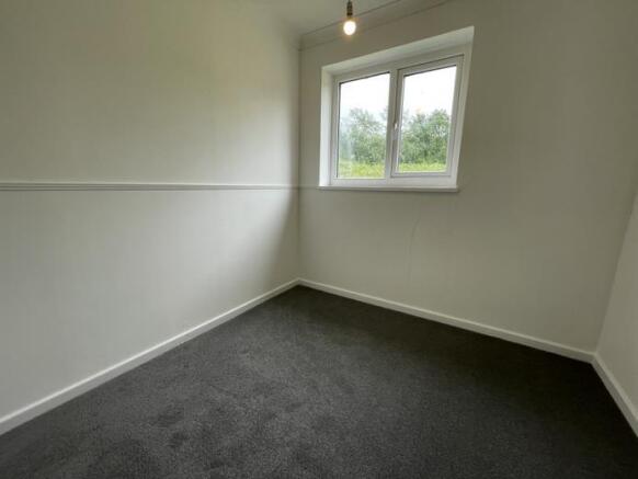 3 bed End of Terrace to rent Image 8