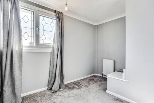 3 bed Semi-Detached for sale Image 9